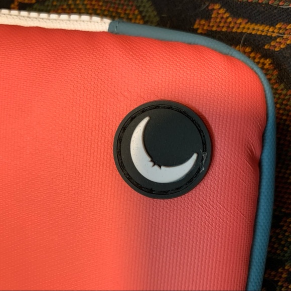 Zyia | Crossbody Colour-block Bag - Picture 3 of 12